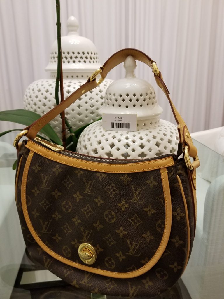 How to tell an AUTHENTIC Louis Vuitton bag from a FAKE one? - Look